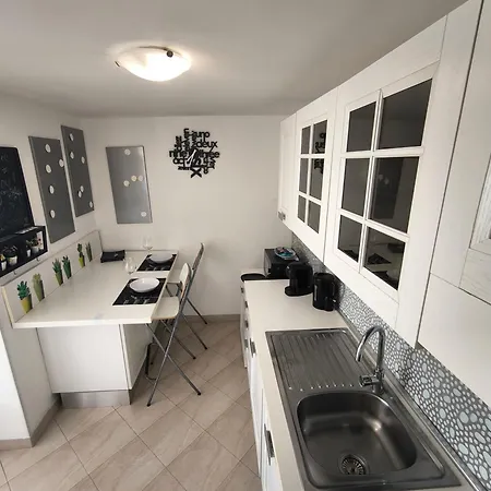Apartment Rifugio Del Sole House Catania
